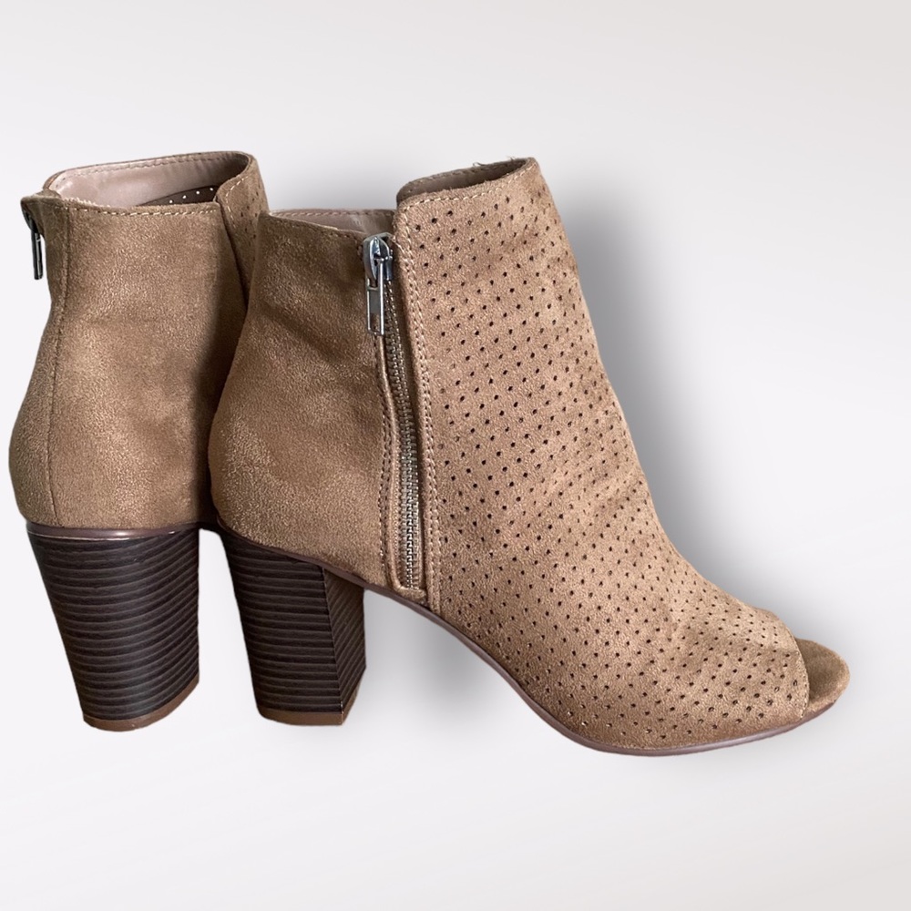 Francesca’s Open Toe Booties, Size 8.5